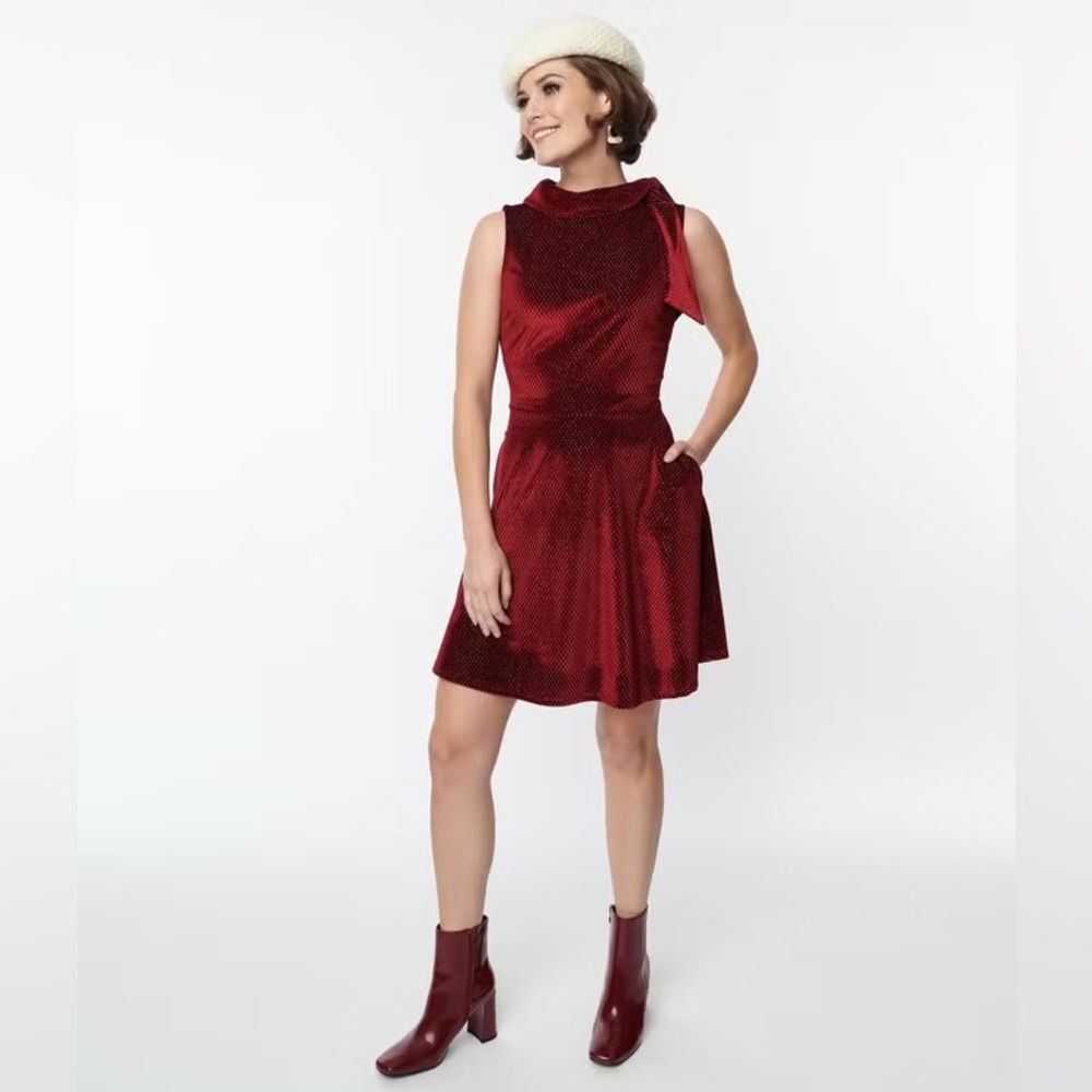 Smak Parlour Unique Vintage ruby red mock neck fit flare velvet dress XL - Picture 2 of 8